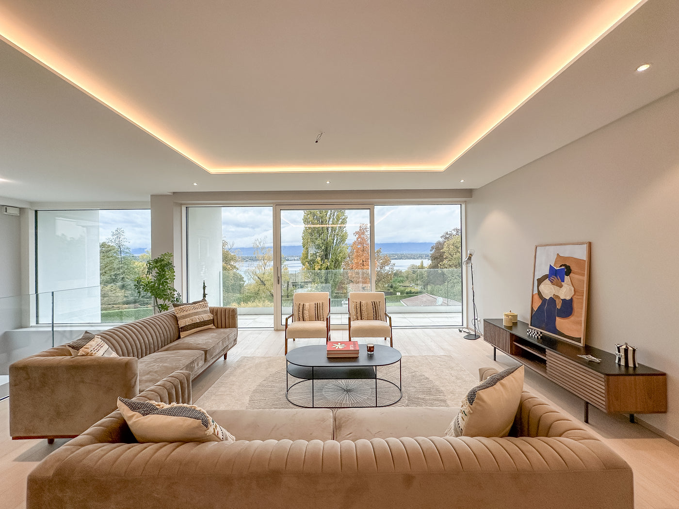 Pièce meublée et décorée après home staging Swaap
